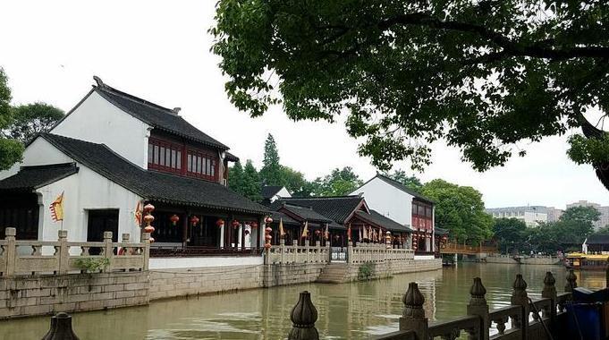 苏州最有名的4个古镇景点，同里古镇上榜，剩下的3个在哪里呢？