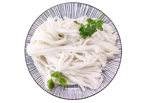 河粉和米饭哪个热量高 河粉和米粉有什么区别