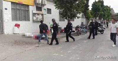 ​男子持匕首工厂门口杀害3人被刑拘，曾在该厂打工3个月，与一名被害者有积怨，