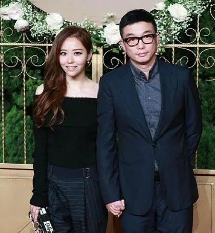 张靓颖离婚了吗