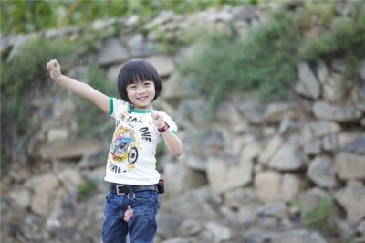 ​kimi的中文名叫什么？明星萌娃的真名揭秘出乎意料之外