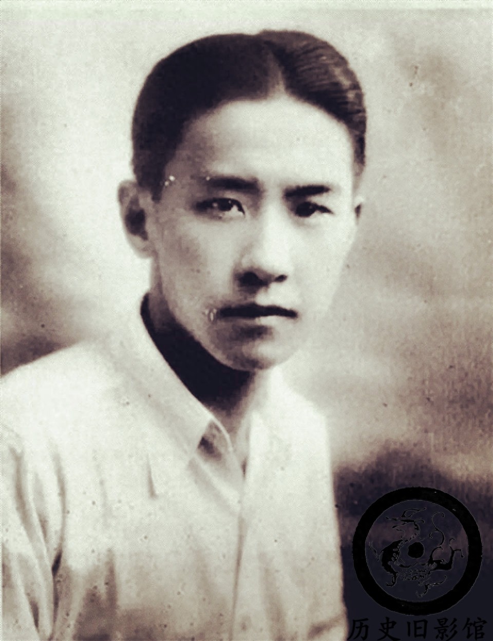 一组袁世凯的家族照：妻妾众多，女眷们个个都长得很漂亮