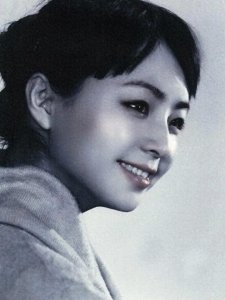 ​宋丹丹少见的年轻时的十几张照片让我们见识了她的美貌