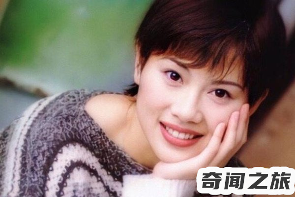 陈松伶年轻时的照片（陈松伶年轻最美短发照片）(1)_