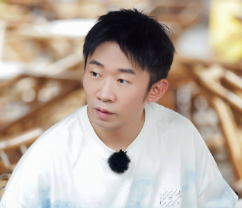 ​杨迪个人资料(杨迪再次发文表明立场！称自己并非瞧不起网红，不支持擦边球模仿