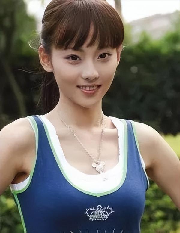 张嘉倪8年婚姻名存实亡，幸福甜蜜竟是逢场作戏？近况如何了