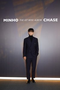 ​SHINee成员珉豪个人出道大获成功