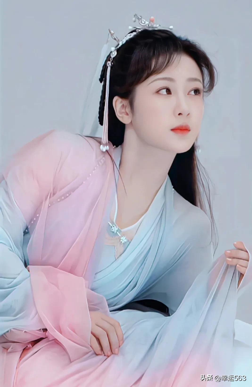 杨紫个人资料简历（90后实力派女演员杨紫）