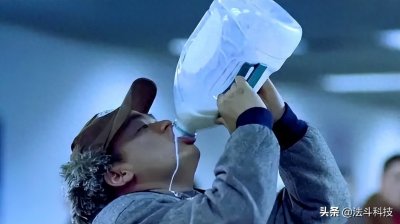 ​为什么你坐飞机不可以带液体？是会导致坠机吗？看完后明白了