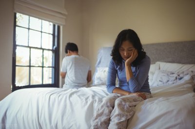 ​律师说：男女同房合租算非法同居吗？