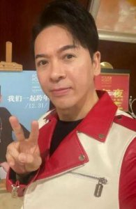 陈思齐从TVB小角色到香薰治疗师:揭秘她的乐活人生与饮食惊人食量