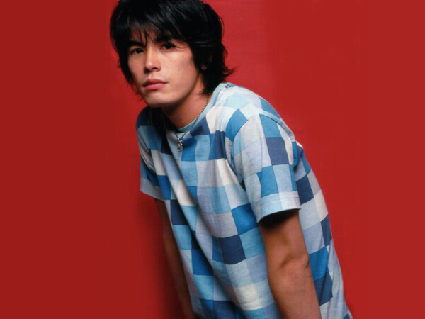 伊藤英明是混血儿吗年轻时的照片 伊藤英明丑闻不雅露鸟照是什么