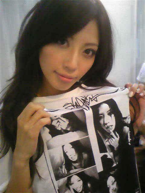 横山美雪个人资料写真作品