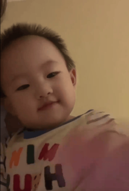 黄一鸣晒女儿力挺王思聪：相信我们做好自己