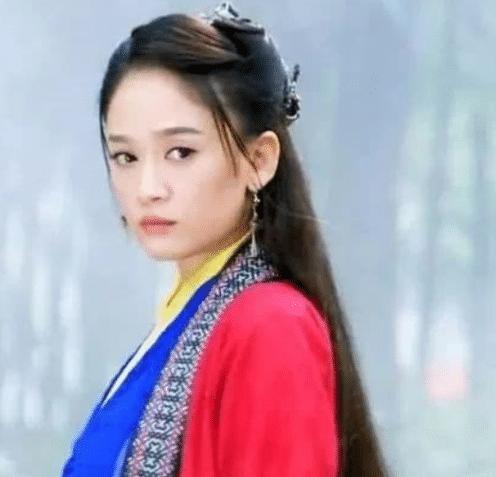 曾经和SHE齐名的“七朵花”, 如今陈乔恩出名, 她却被公司雪藏?