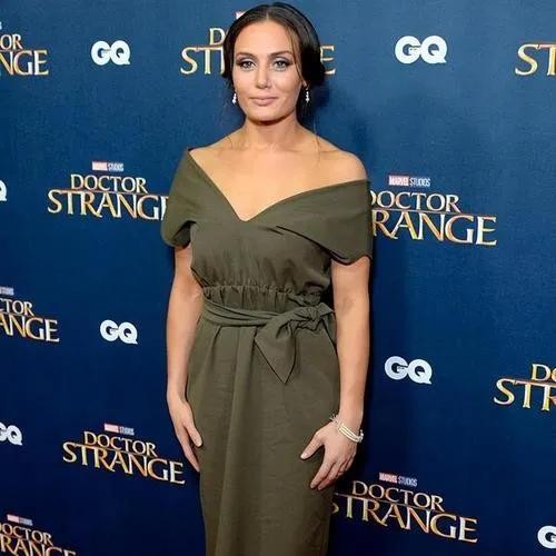 艳星费舍尔被判(费舍尔与丈夫性侵13岁少女)