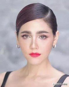 泰国混血女明星(8位泰-英混血的泰国女演员)