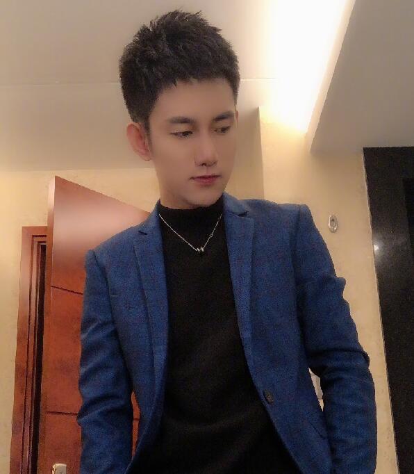 阿哲联系哦哥等财团迎战头条这次阿哲能拿下头条吗