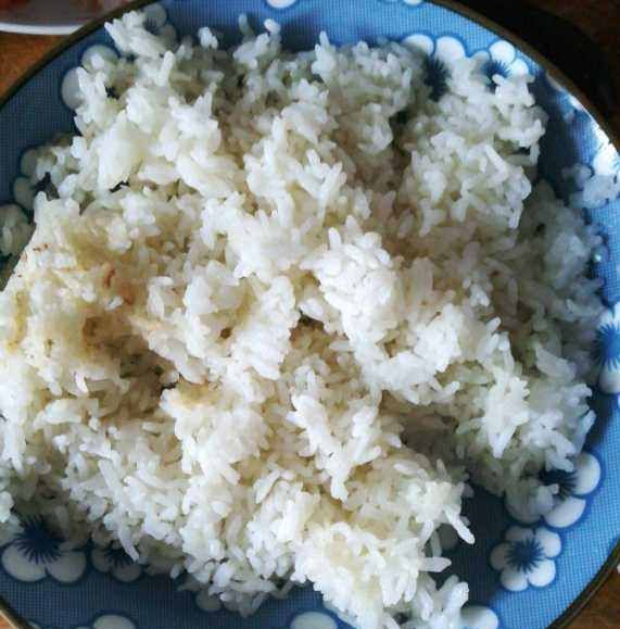 夹生饭怎么办,米饭怎么做好吃图1