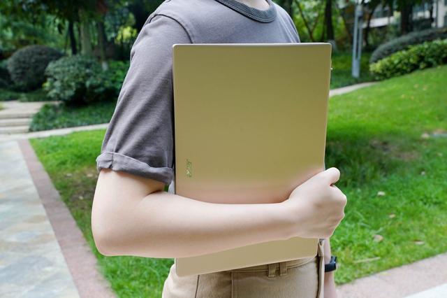 宏碁非凡s3pro测评(轻薄也能十项全能)(2)