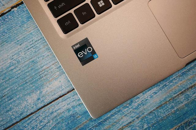 宏碁非凡s3pro测评(轻薄也能十项全能)(11)