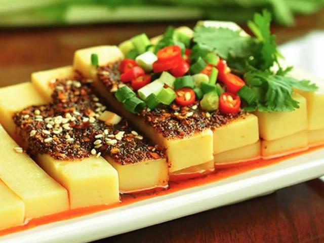 云南米线十大美食（云南30款特色小吃）(9)