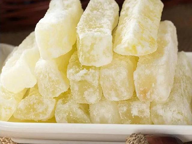 云南米线十大美食（云南30款特色小吃）(24)