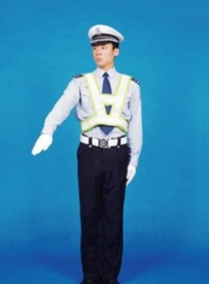 交警指挥手势图解,交警指挥手势动作中左手上举掌心向前表示什么图7