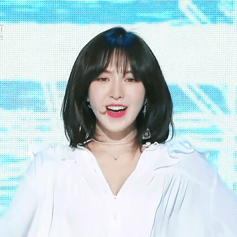 减龄适合所有脸型的发型(这4款发型女生剪了)(43)