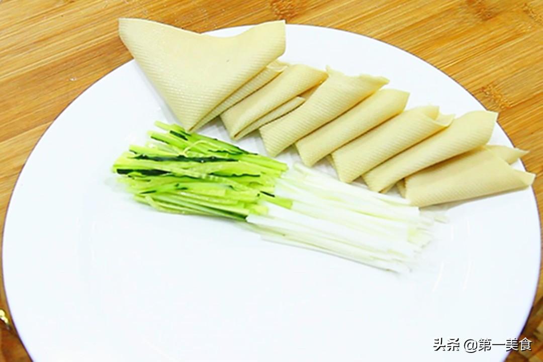 儿童菜谱6岁一10岁家常菜(6道几乎所有孩子都爱吃的家常菜) 儿童菜谱6岁一10岁家常菜(6道几乎所有孩子都爱吃的家常菜)