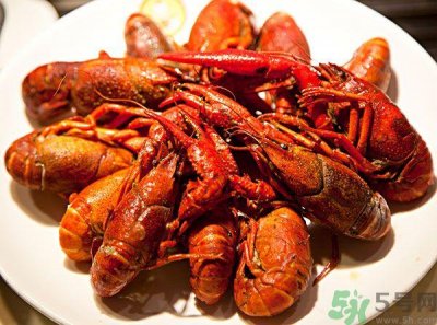 ​小龙虾多少钱一斤？吃小龙虾要注意些什么？