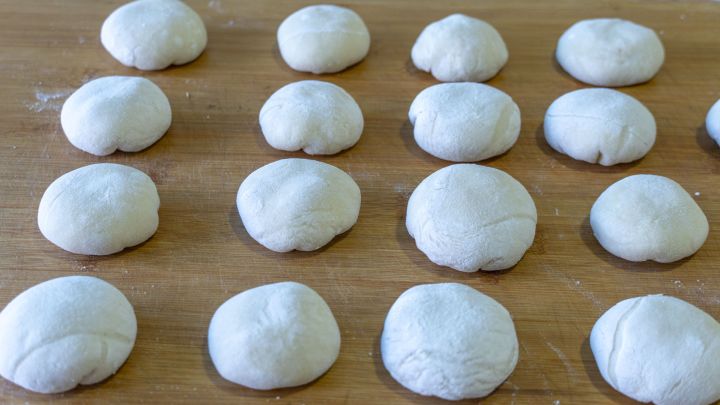 100种地摊小吃(分享12种最受欢迎的街边特色小吃)