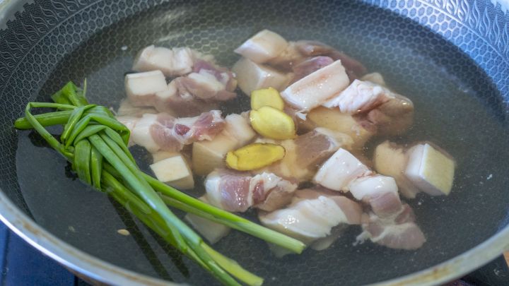 100种地摊小吃(分享12种最受欢迎的街边特色小吃)