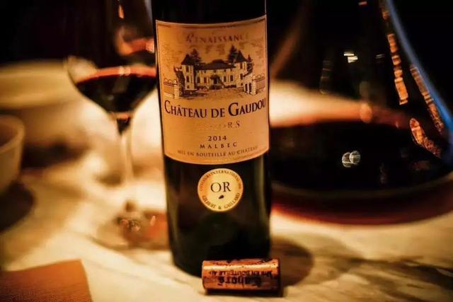 情人节晚上约会流程安排(情人节约会地点与成功概率分析)(14)