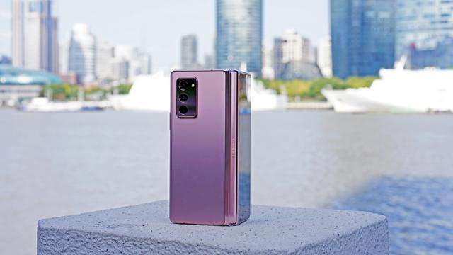 三星折叠屏手机fold 2怎样(三星GalaxyZFold2测评)(2)