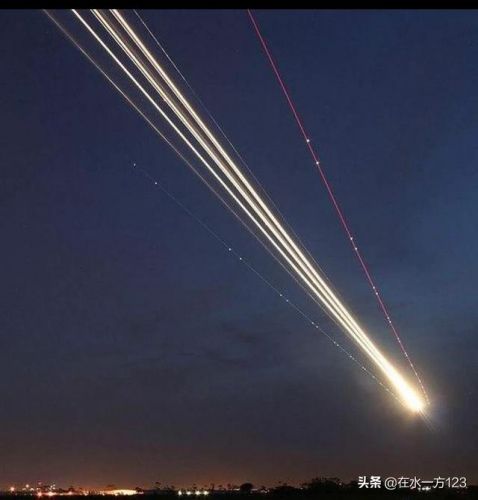 杭州天空出现神秘发光体  杭州发光字哪家好-第2张图片-