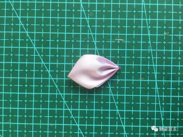 简单的手工芭比娃娃制作过程(你们要的DIY手工芭比娃娃来了)(10)