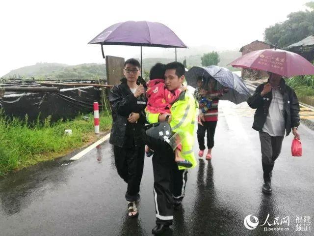“玛莉亚”已致福建18.76万人受灾！风雨影响还在持续……