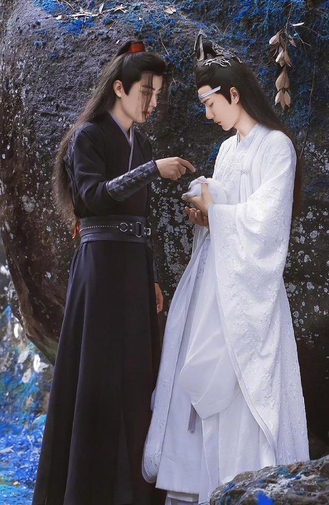 臧洪娜为什么认识肖战(肖战生日跟他合影的臧洪娜到底什么来头)(19)