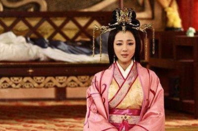 虞姬作为项羽的内人,为什么死后会被刘邦厚葬而不是鞭尸?