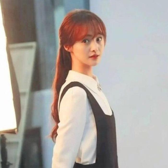 小仙女郑爽真实体重曝光，减肥方法更是让人特别心疼