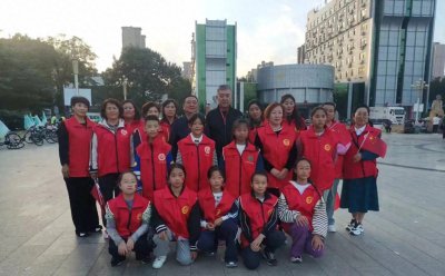 【最初中国·文明临汾】“红马甲”国庆节的一道风景线