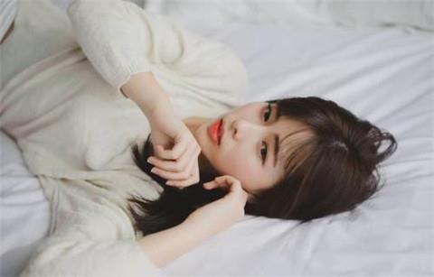 聊天逻辑性不能太强