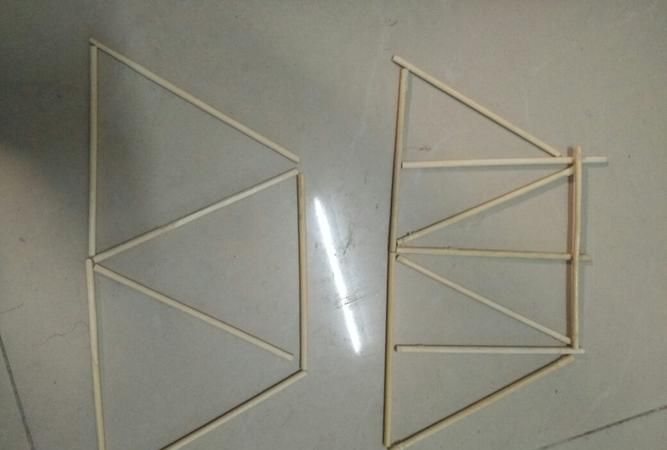 脑筋急转弯怎样用三根筷子搭出比三大比四小的数