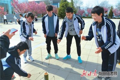 ​「图片新闻」陇东学院举办大学生“走下网络、走出宿舍、走向操场”主题系列活