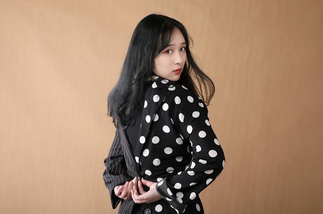 央视主播李红丈夫近照！