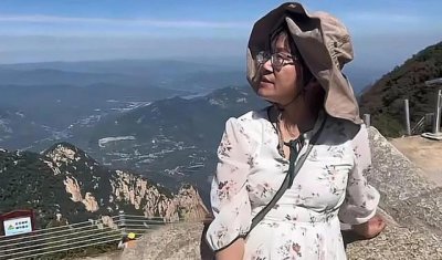 ​余秀华名句经典语录（余秀华新发的文章里）