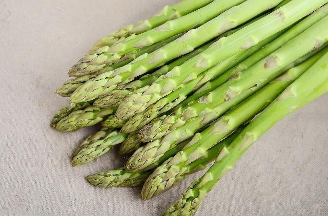 吃芦笋为什么要削皮没有削皮的芦笋吃了会不好吗
