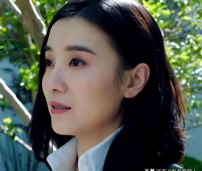 中国明星人气排行榜(2025上半年演员热度前十)