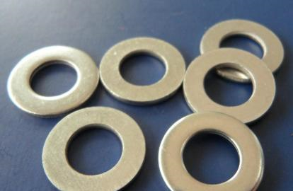 弹簧垫圈的作用,弹簧垫圈在机械设计制作中起到了一个什么样的作用图4